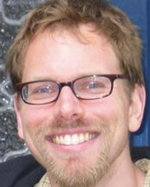 szenher_profile_1.jpg